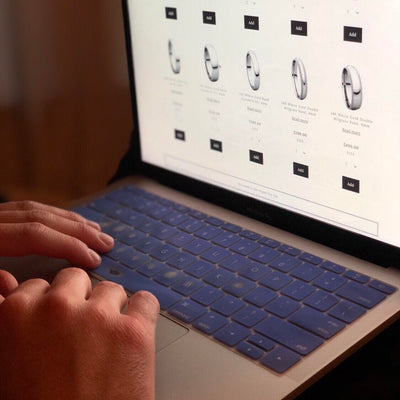 Shopping For A Wedding Band Online? Here’s How To Find Your Ring Size