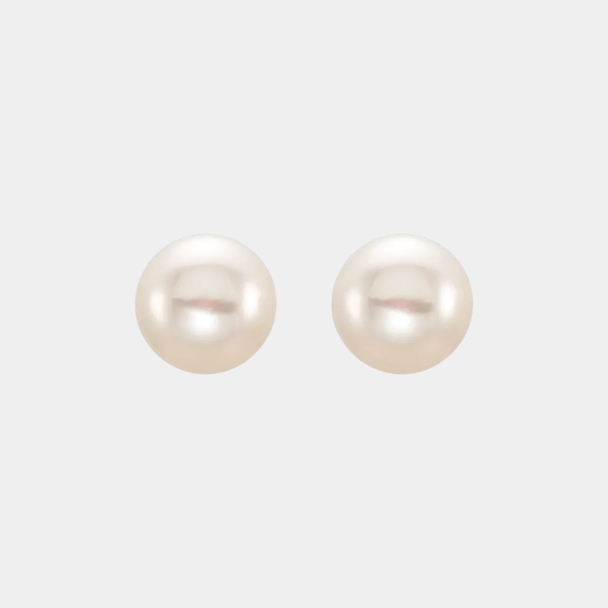 14K Freshwater Cultured Button Pearl Studs
