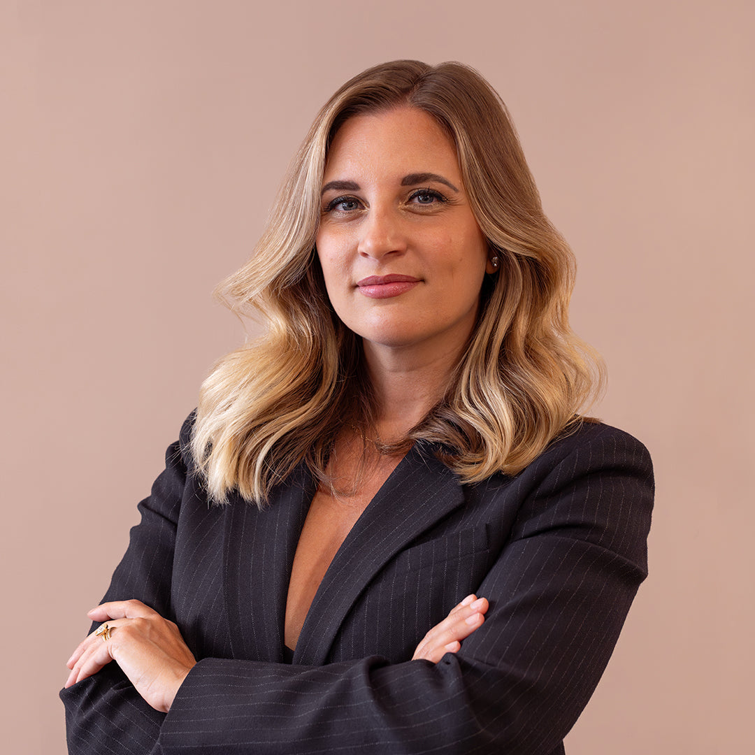LinkedIn_Steph_Headshot.jpg