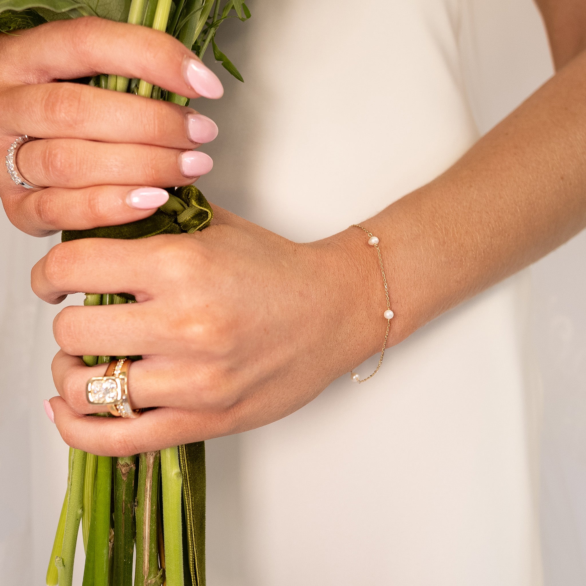 hitched 14k yellow gold freshwater cultured pearl station bracelet with 5 4mm pearls model