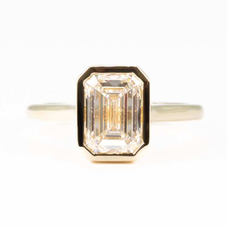 The Signature Bezel | 2.09CT Emerald Lab Diamond | 14K YG