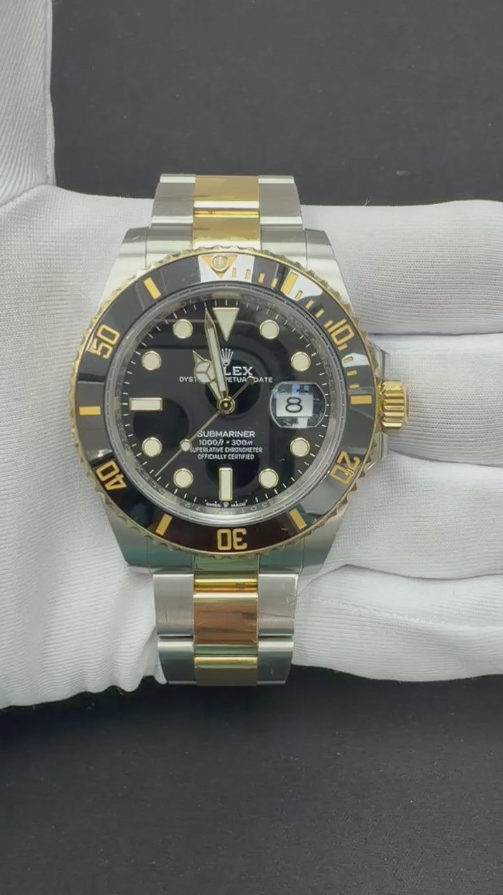 Rolex Submariner Date 126613LN — view 4