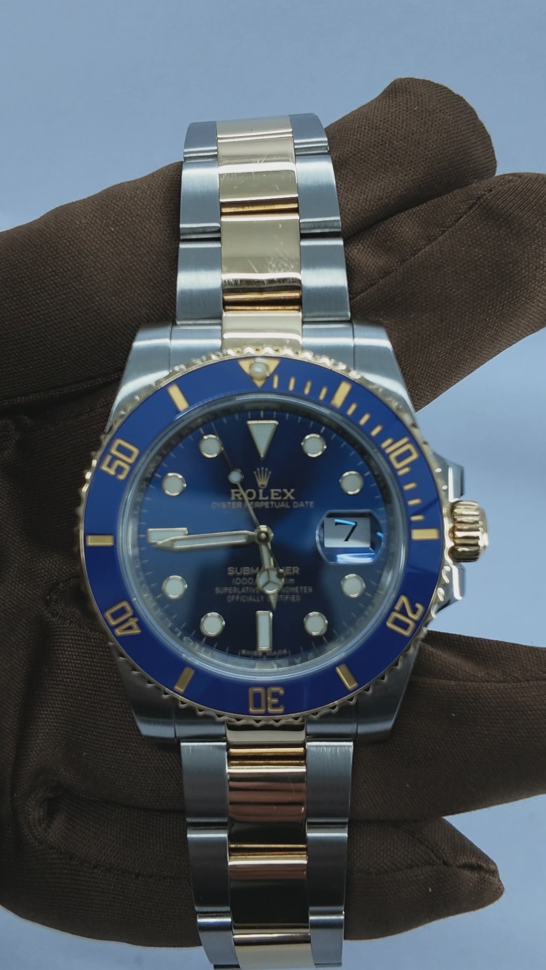 Rolex Submariner Date 116613LB — view 4