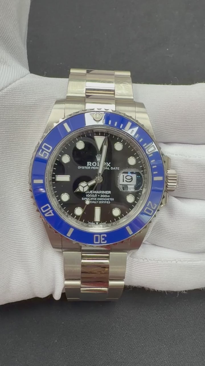 Rolex Submariner Date 126619LB — view 4