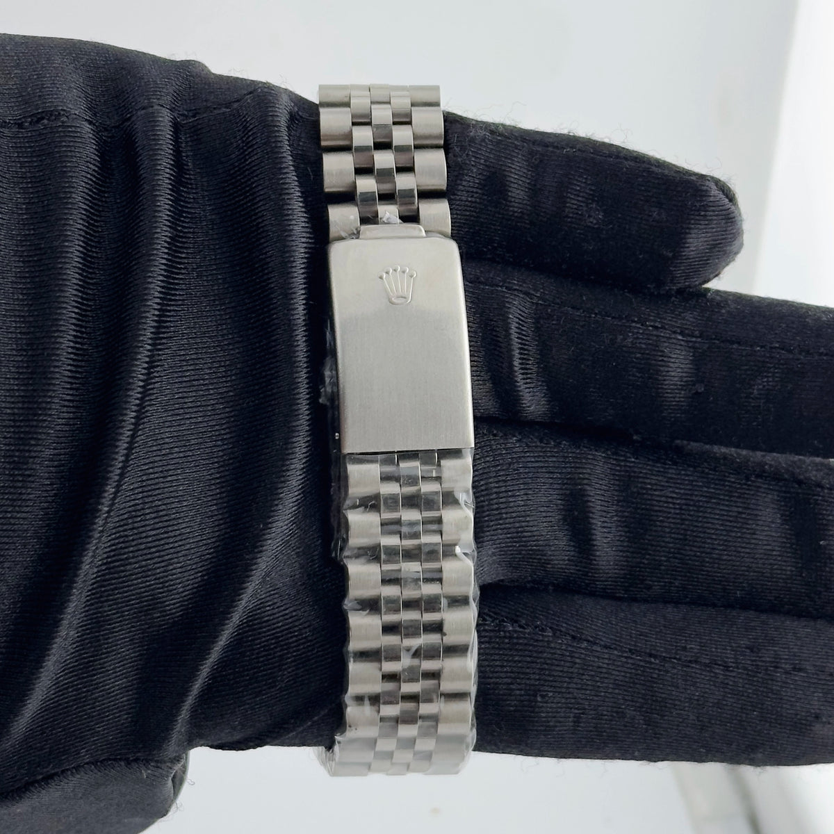 Rolex Oyster Perpetual Date 6694 — view 2