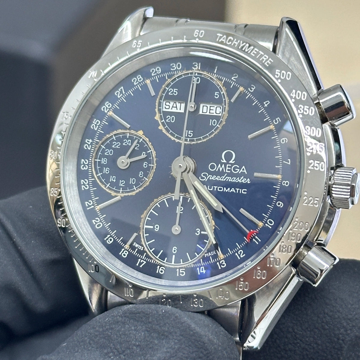 Omega Speedmaster Day Date 3521.80.00 — view 4