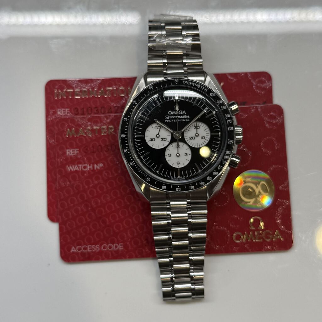 Omega Speedmaster Professional Moonwatch 310.30.42.50.01.004 — view 3