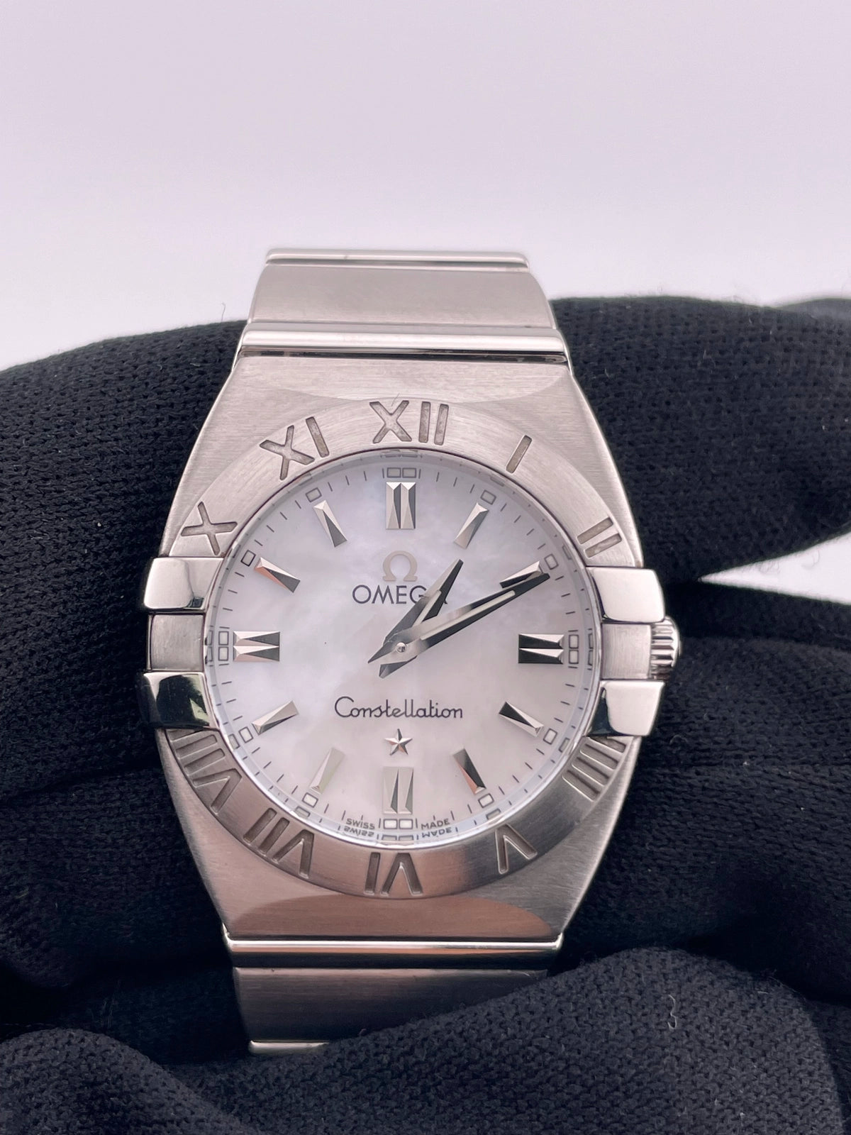 Omega Constellation 1581.70 — view 3