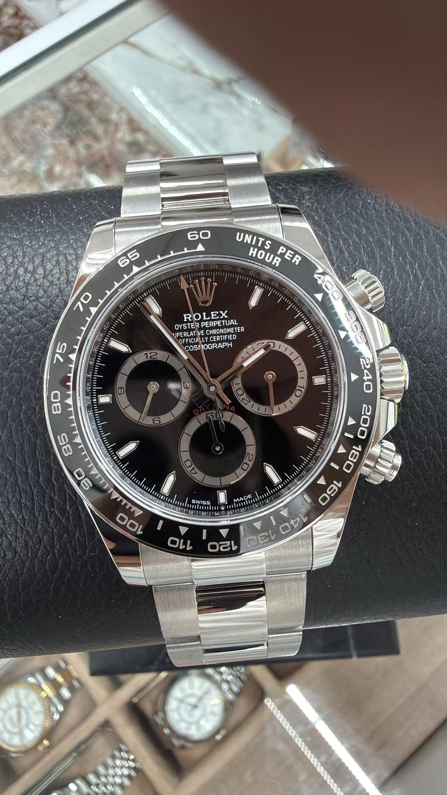Rolex Daytona 116520 | Hitched Fine Jewelry