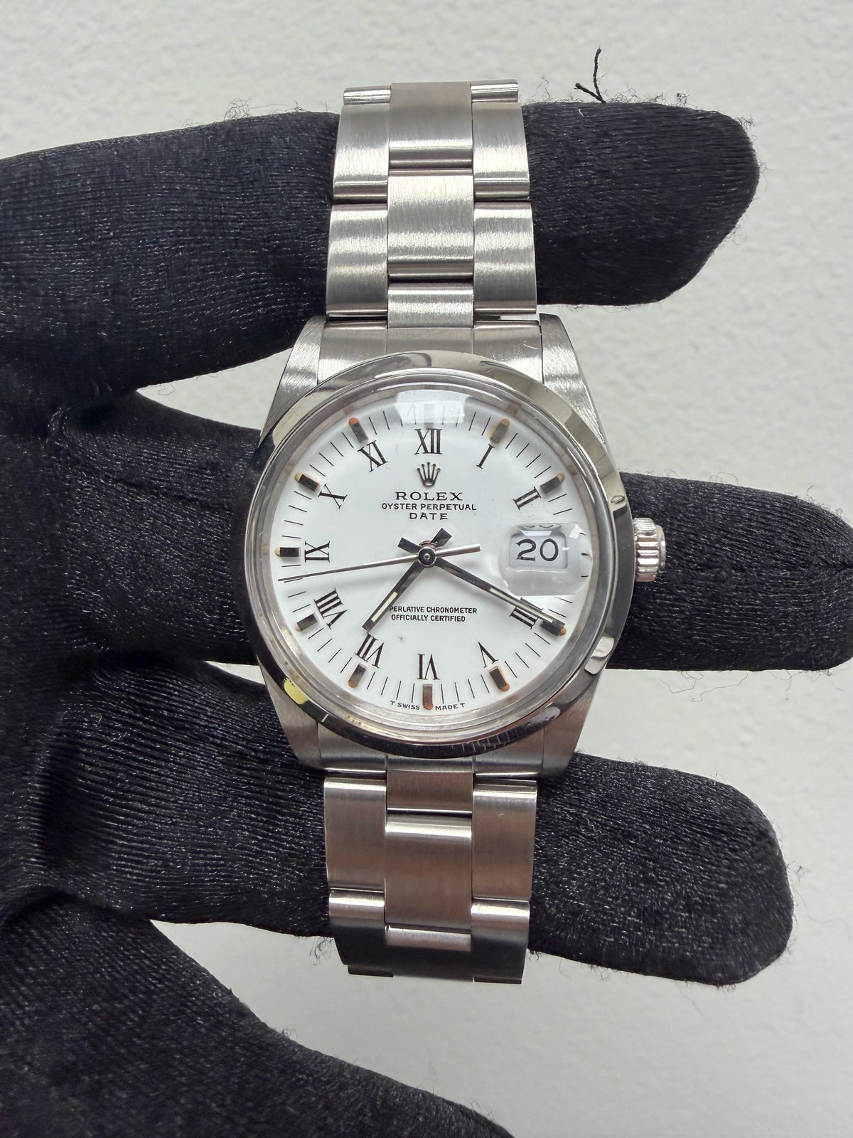 Rolex Oyster Perpetual Date 15000 — view 2