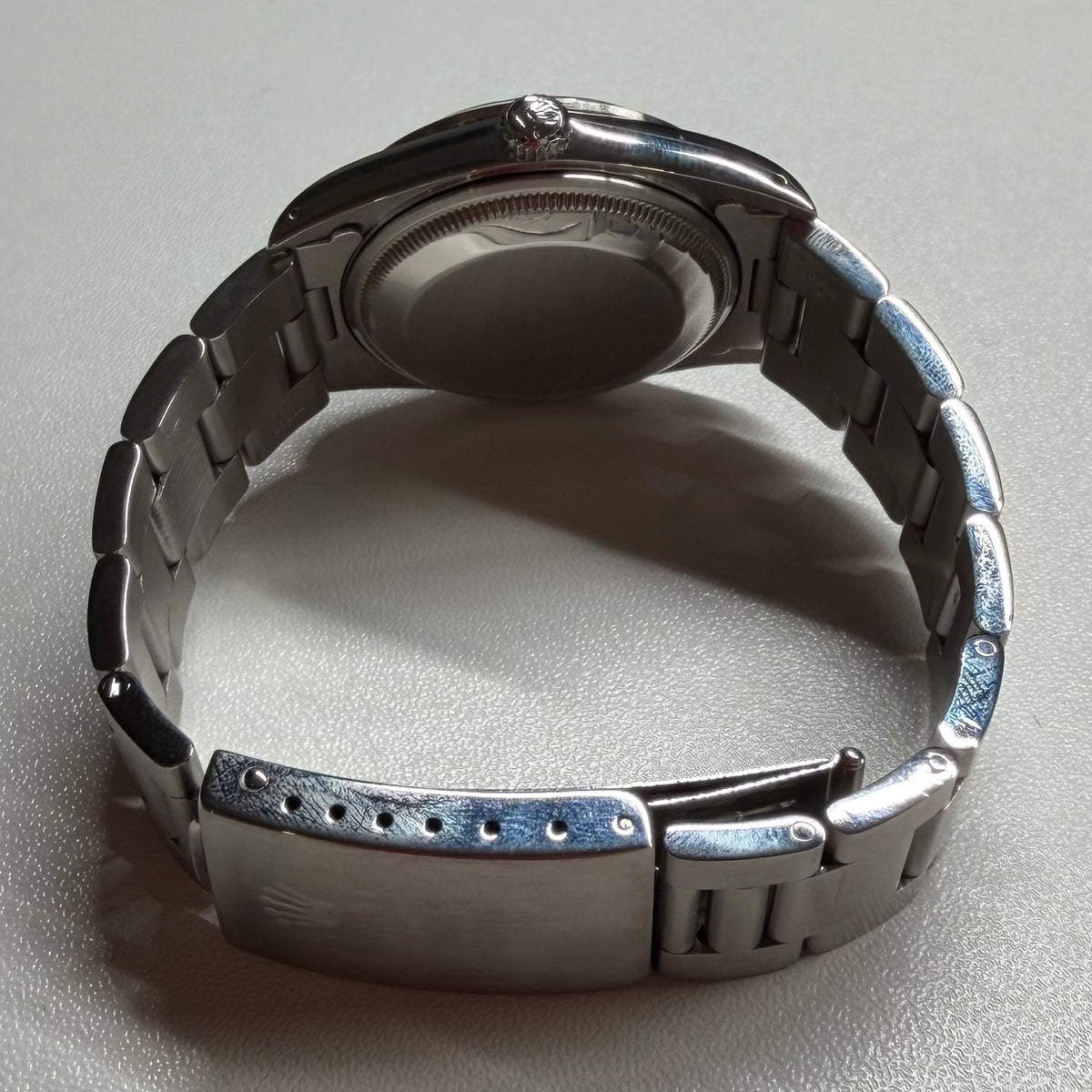 Rolex Oyster Perpetual 34 15200 — view 2