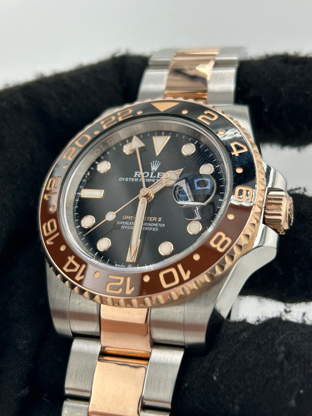 Rolex GMT-Master II 126711CHNR — view 3
