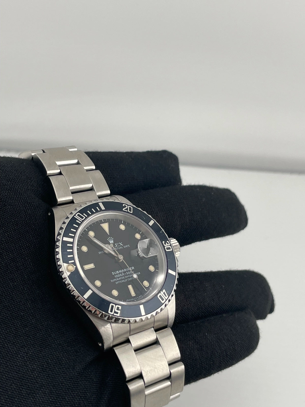 Rolex Submariner Date 16610 — view 3