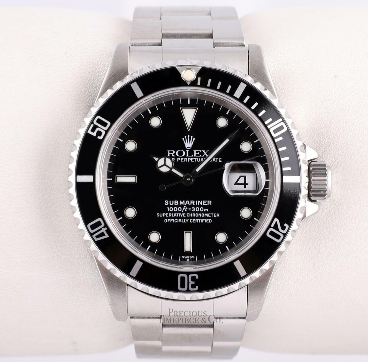 Rolex Submariner Date 16610a — view 2