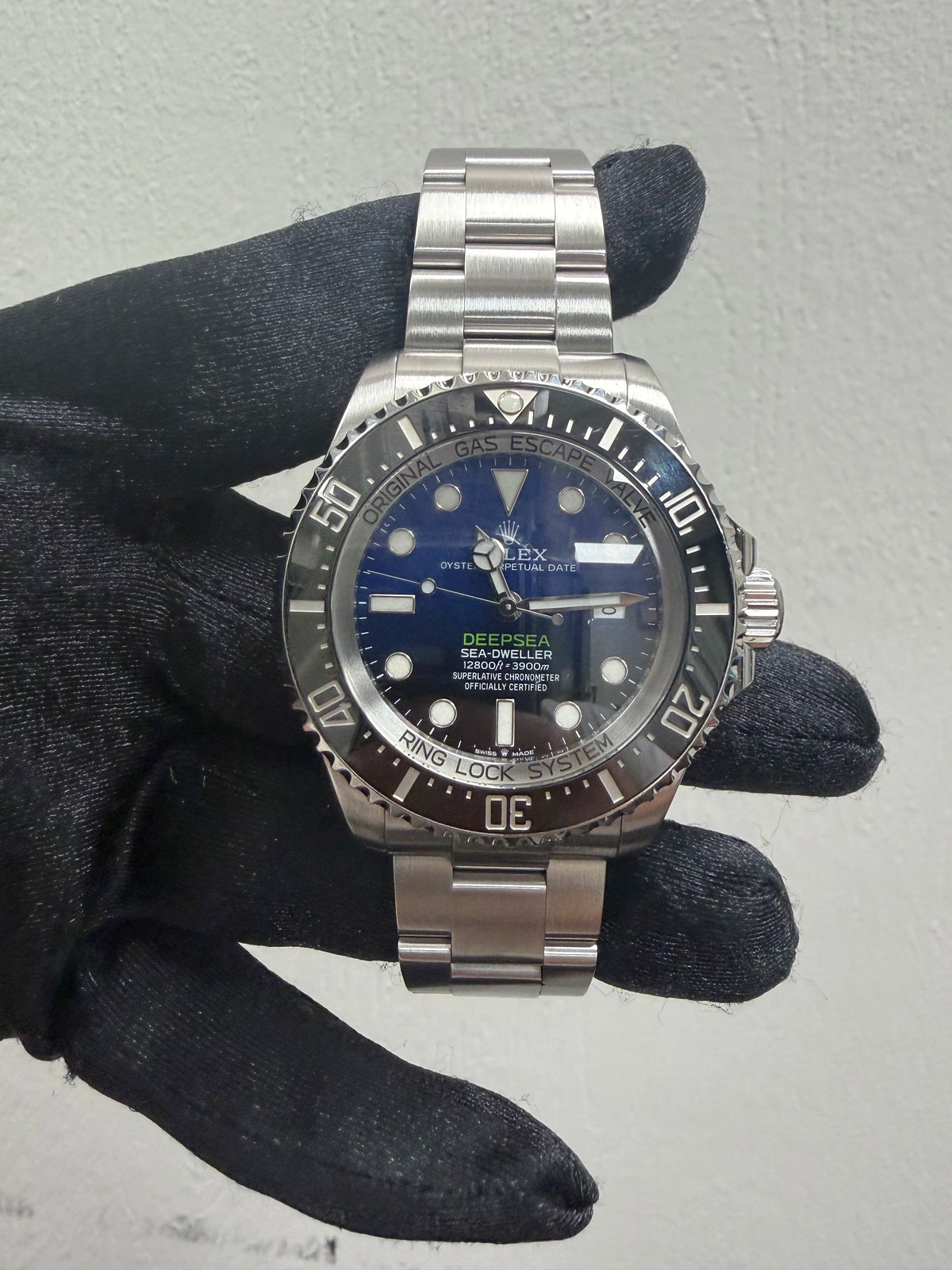 Rolex Sea Dweller Deepsea 126660 — view 2