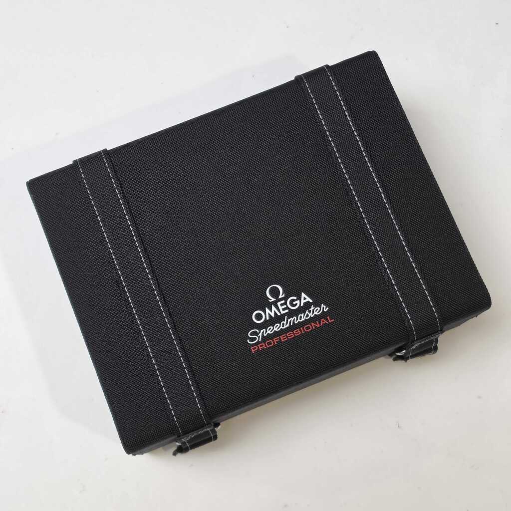 Omega Speedmaster Professional Moonwatch 310.30.42.50.01.004 — view 4