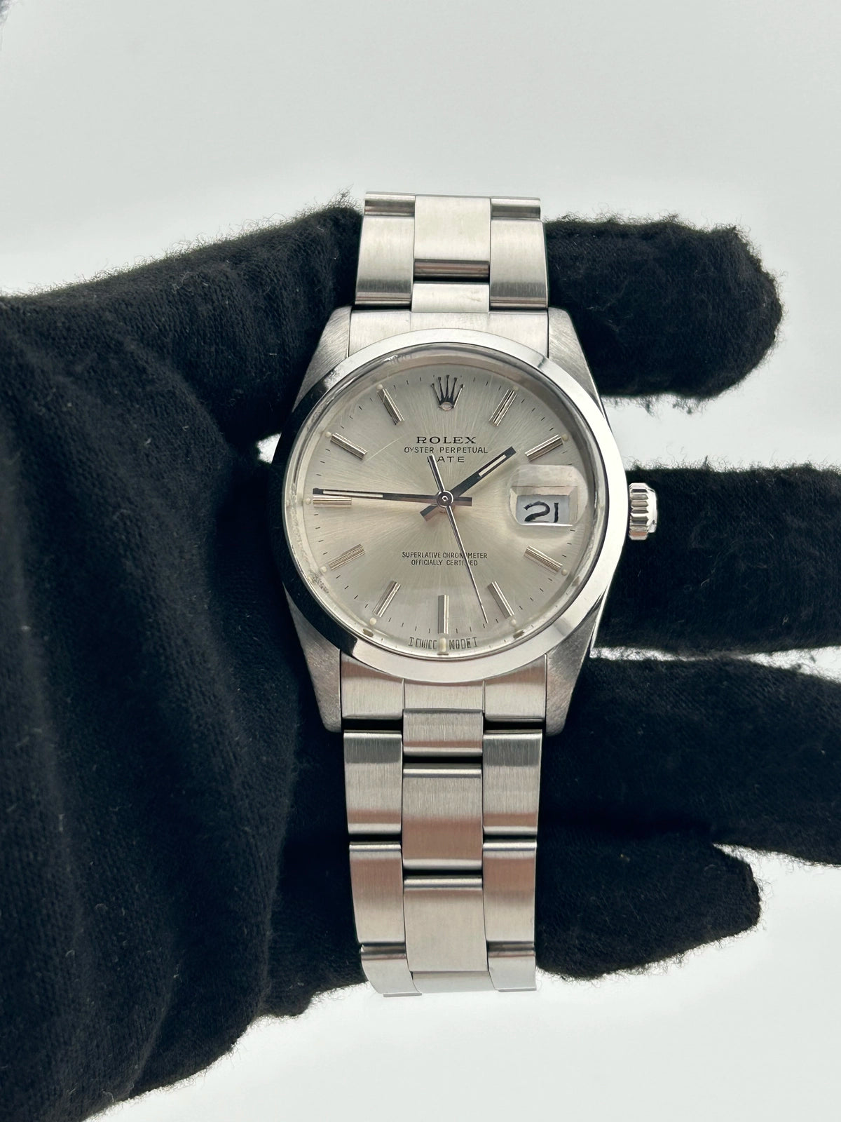 Rolex Oyster Perpetual Date 15000 — view 2