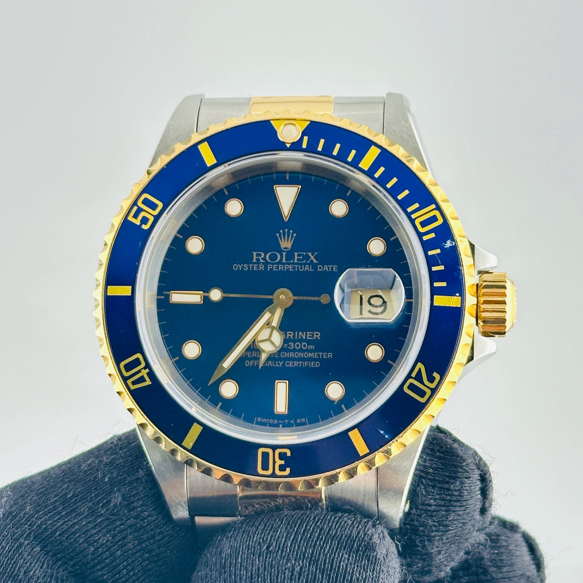 Rolex Submariner 16613 — view 3