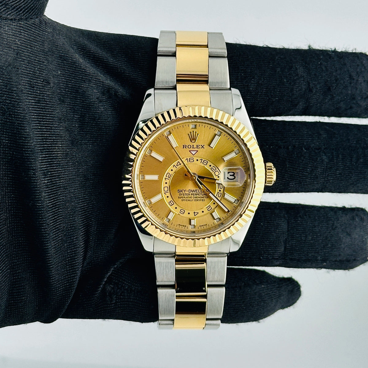 Rolex Sky-Dweller 326933 — view 2