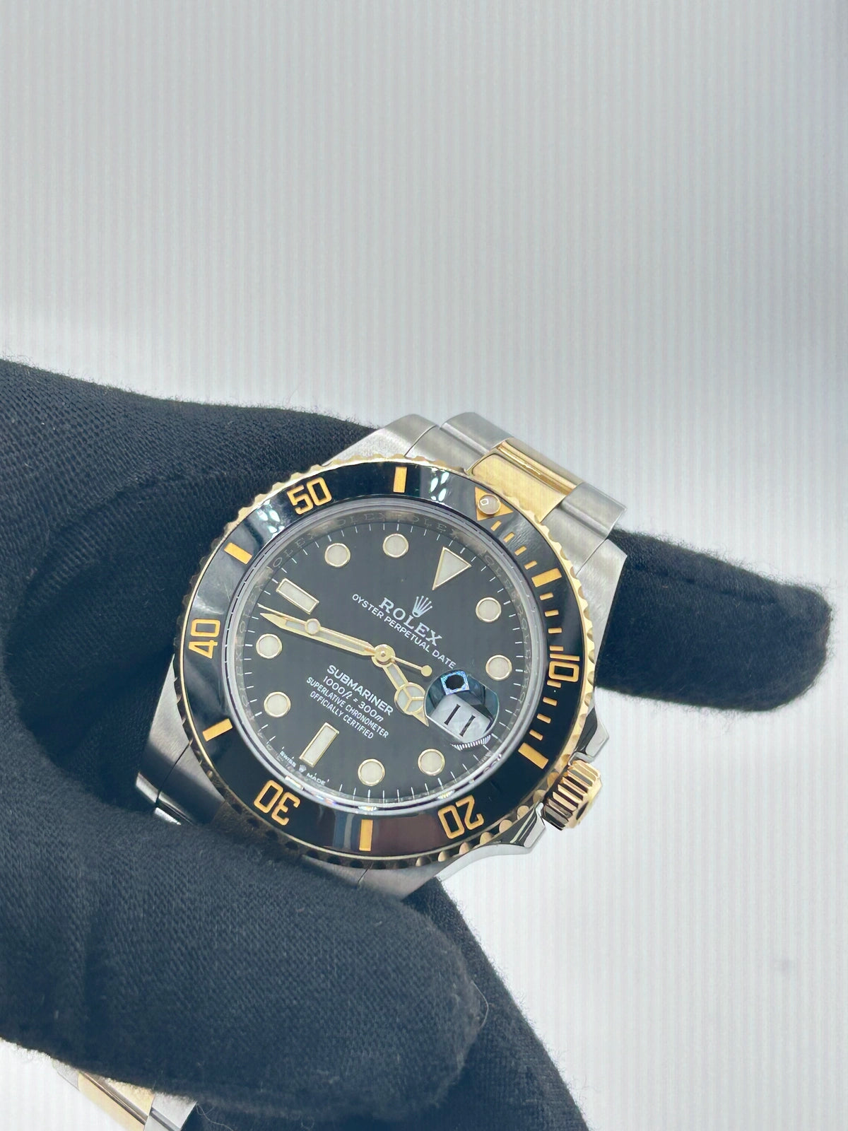 Rolex Submariner 126613LN — view 3