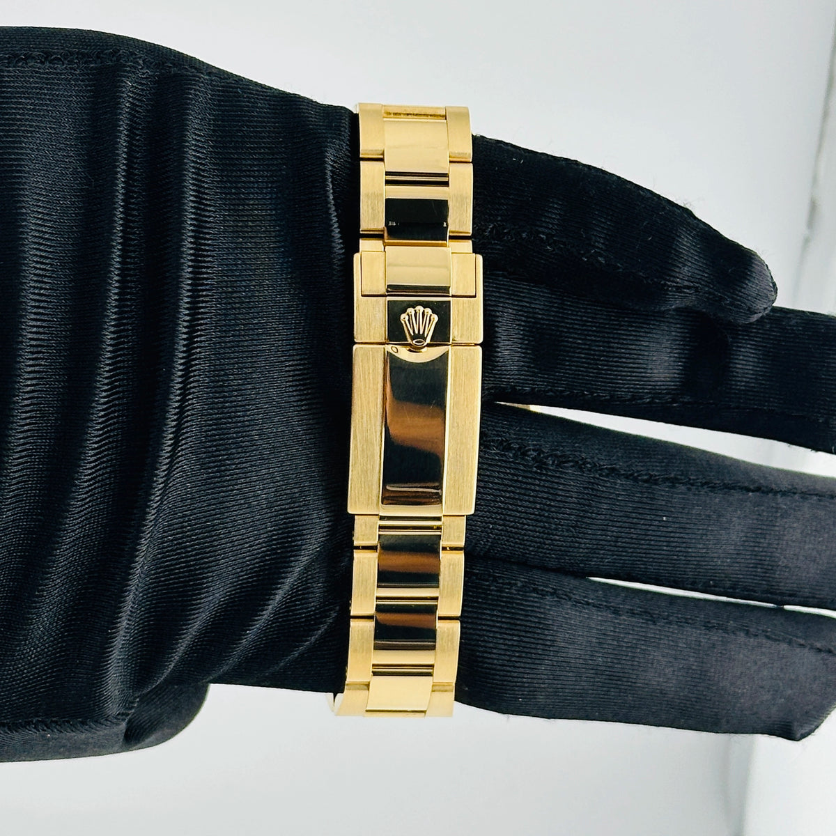 Rolex Yacht-Master II 116688 — view 3