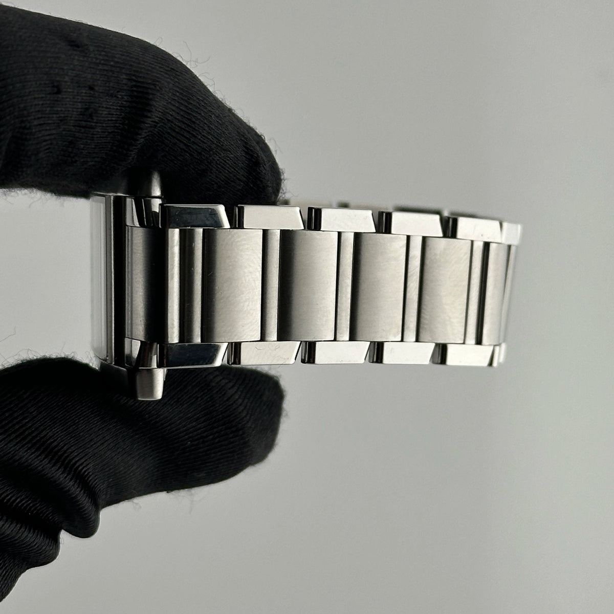 Cartier Tank 2302 — view 5