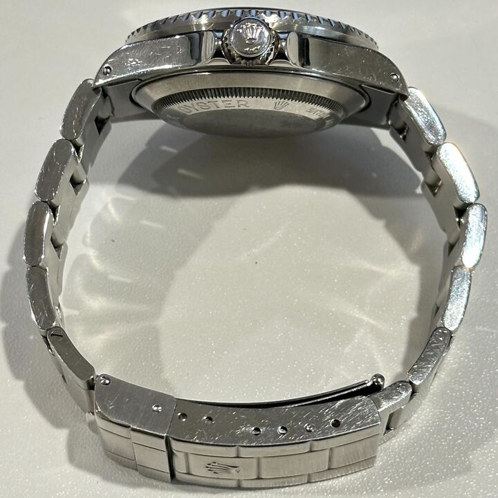 Rolex Sea Dweller 4000 16600 — view 2