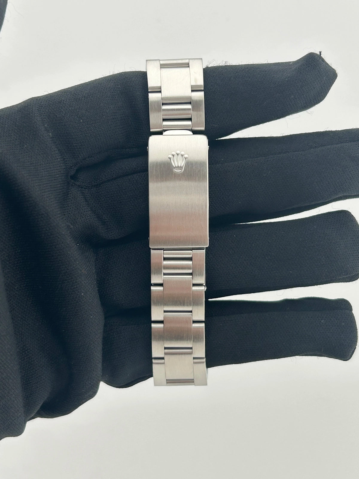 Rolex Oyster Perpetual 67480 — view 4