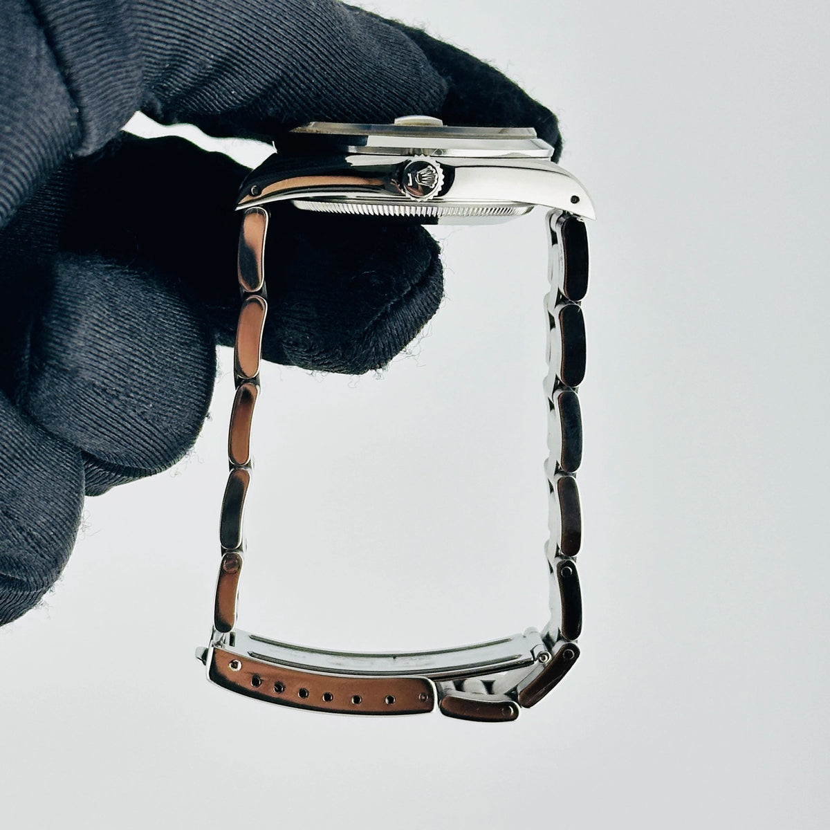 Rolex Oyster Perpetual Date 15200 — view 6