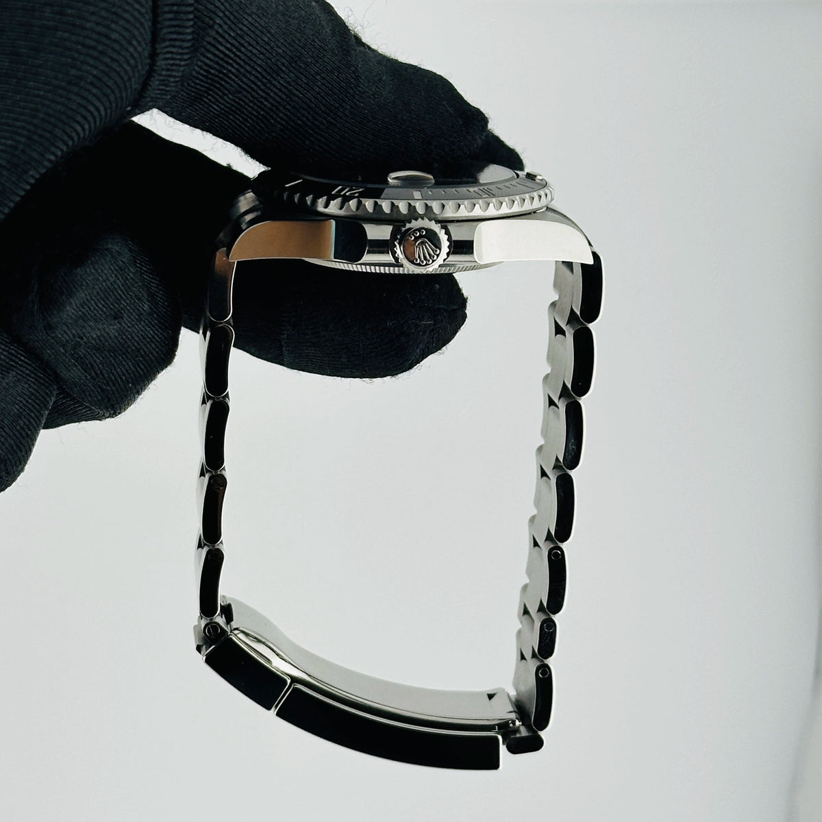 Rolex Submariner Date 126610LN — view 6