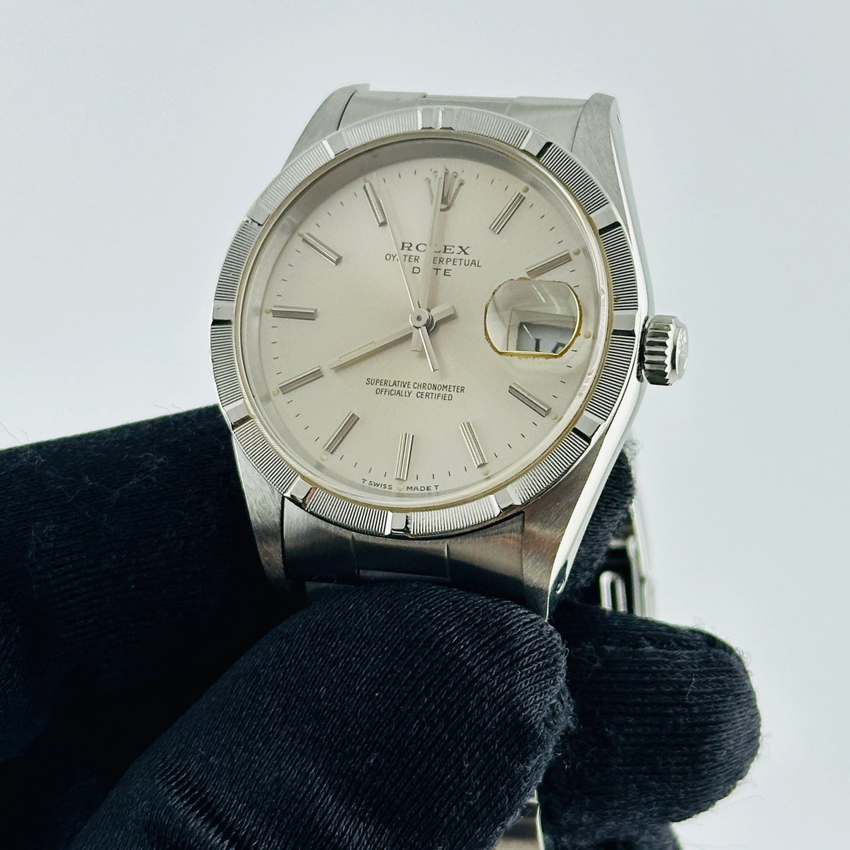 Rolex Oyster Perpetual Date 15210 — view 3