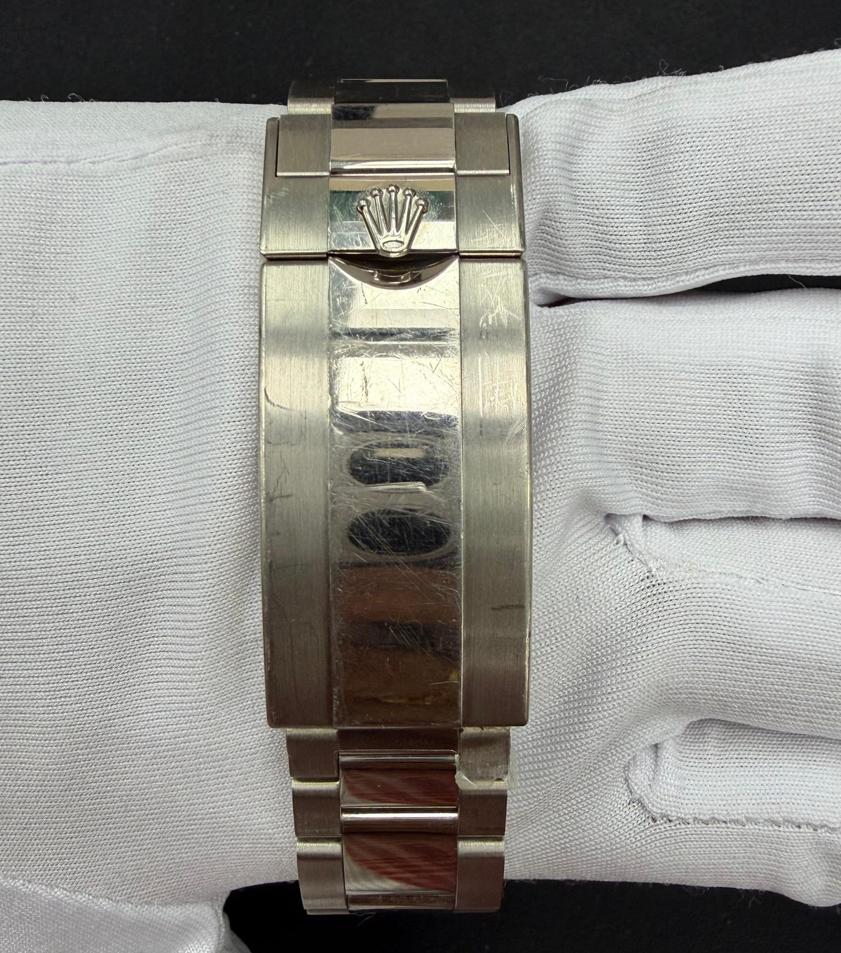 Rolex Submariner Date 126619LB — view 2