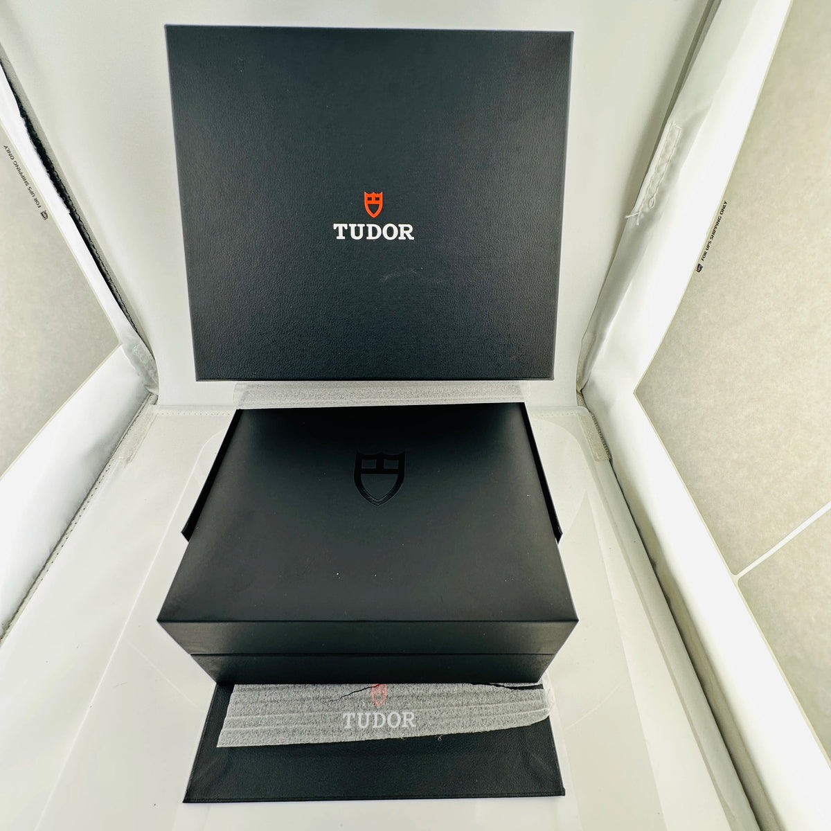 Tudor Black Bay Chrono M79310N-0001 — view 9