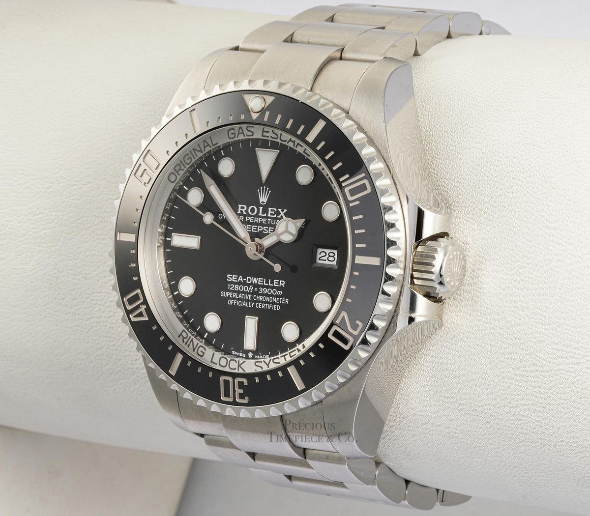Rolex Sea Dweller Deepsea 126660 — view 5
