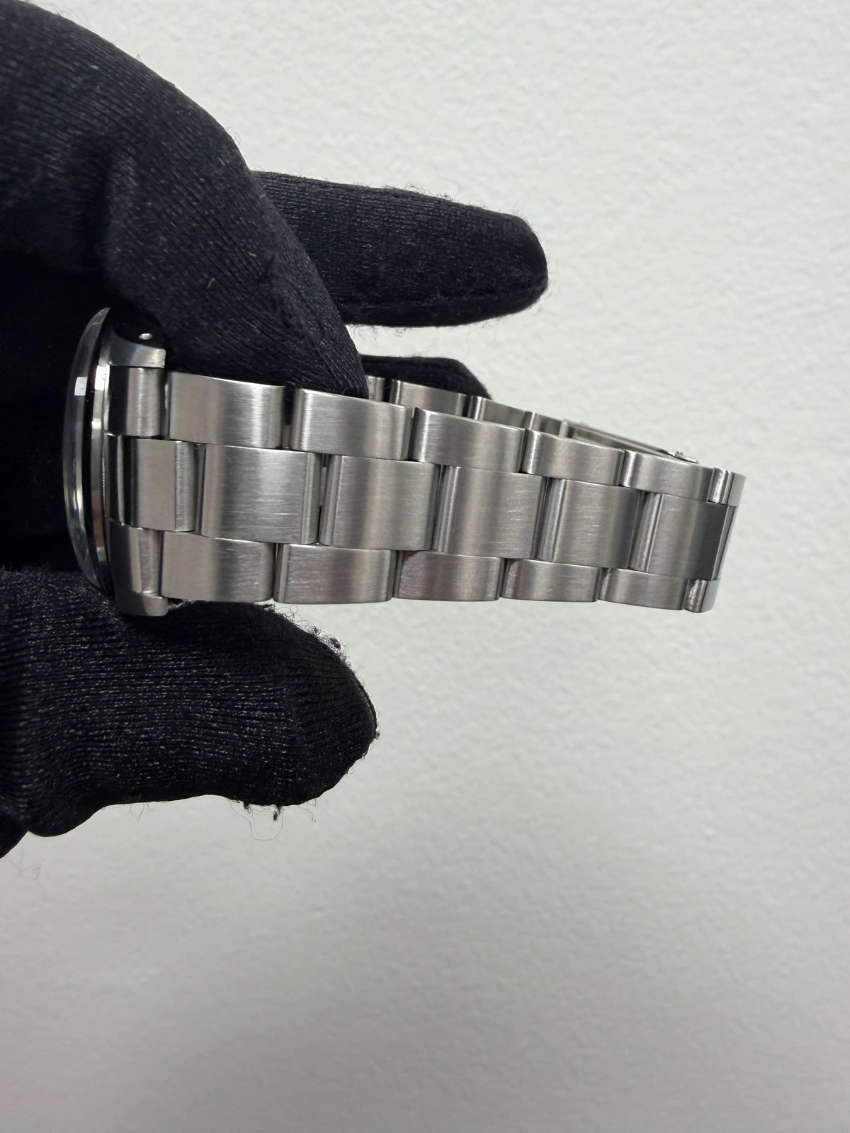 Rolex Oyster Perpetual Date 15000 — view 4