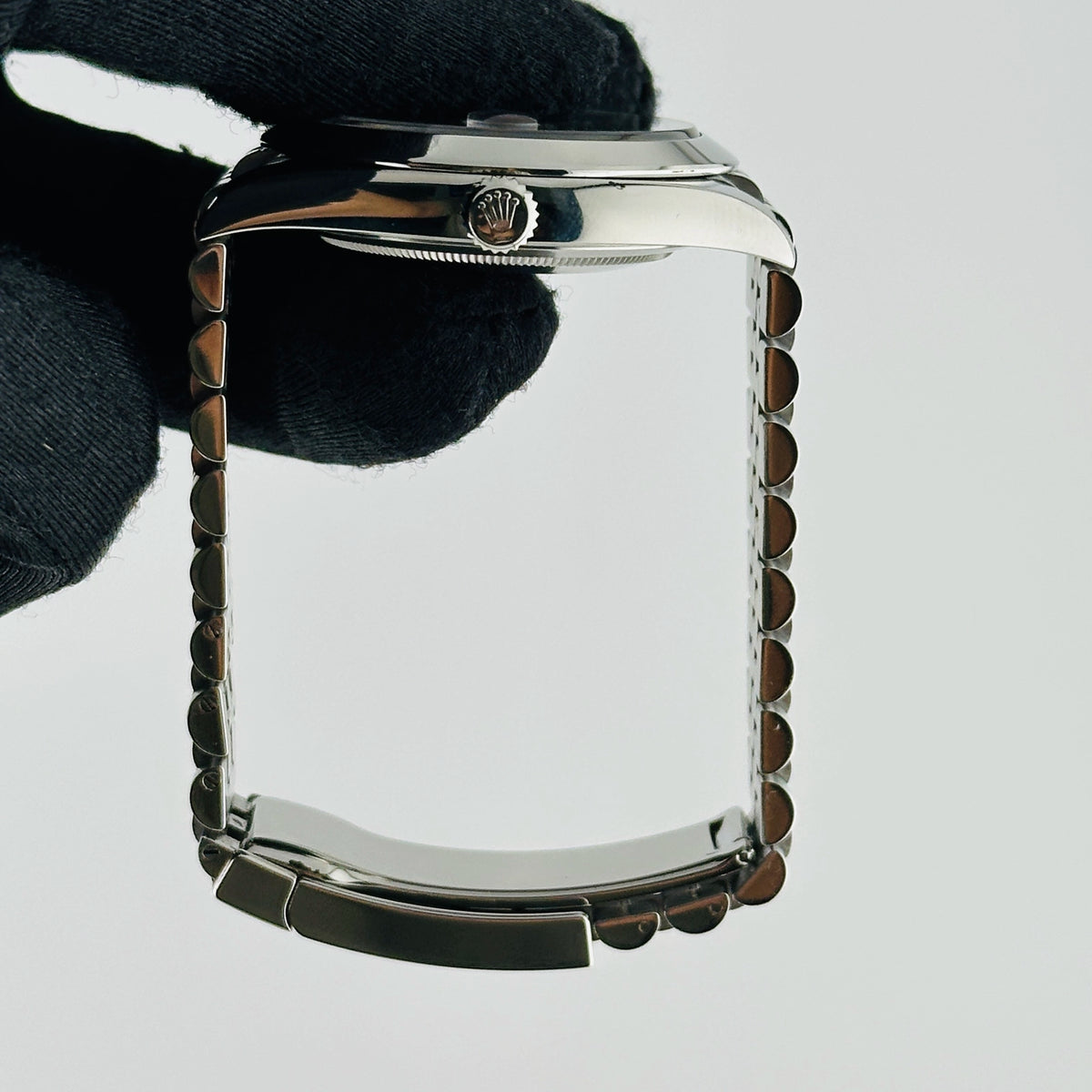 Rolex Datejust 126300 — view 6