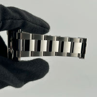 Rolex Oyster Perpetual Date 115234 — view 4