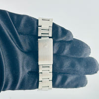 Rolex Oyster Perpetual Date 15210 — view 4