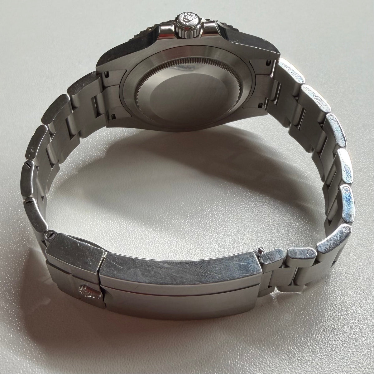 Rolex Submariner No Date 124060 — view 2
