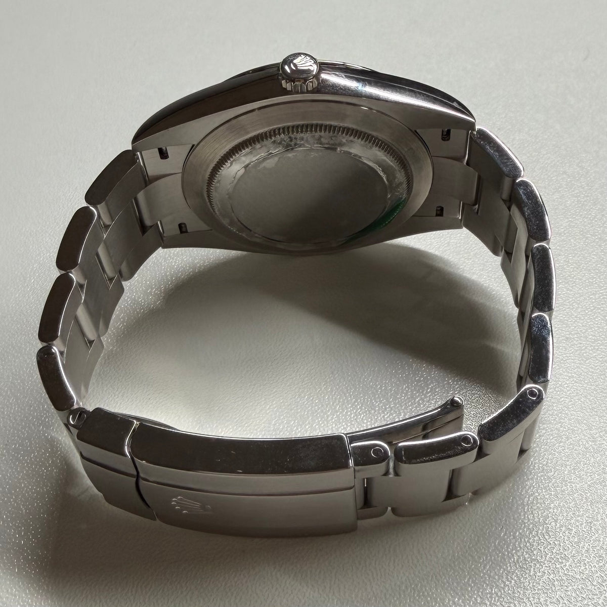 Rolex Oyster Perpetual 41 124300 — view 2