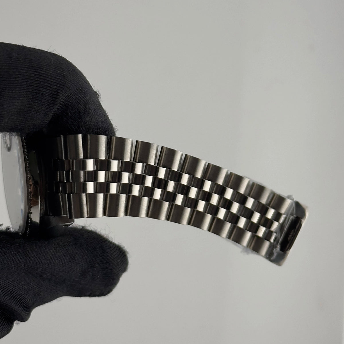 Rolex Oyster Perpetual Date 6694 — view 3
