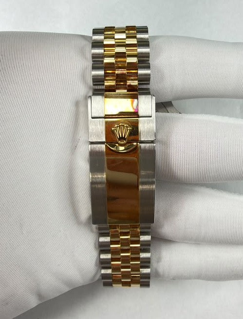 Rolex GMT-Master II 126713GRNR — view 4