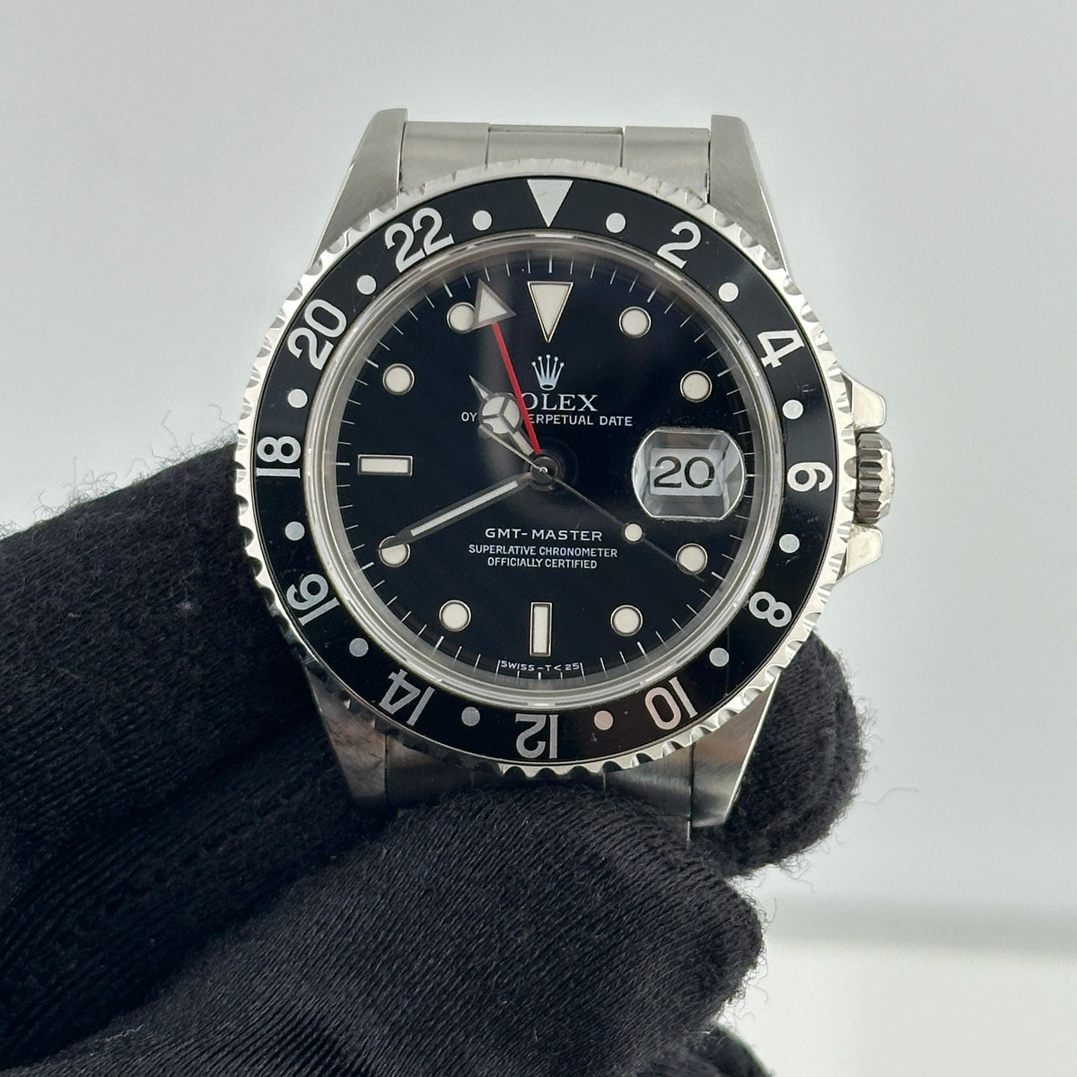 Rolex GMT-Master 16700 — view 3