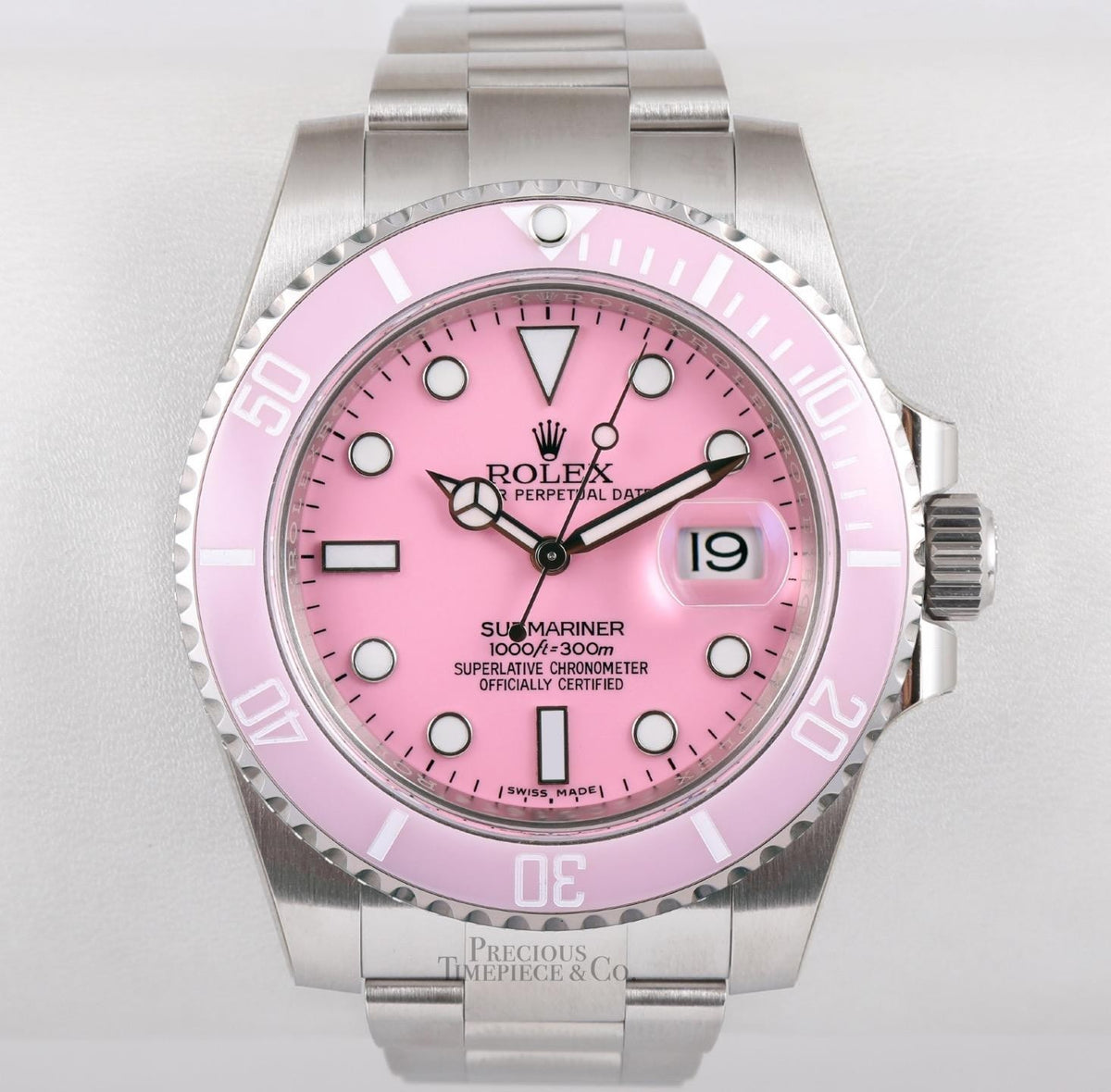 Rolex Submariner Date 116610 — view 2