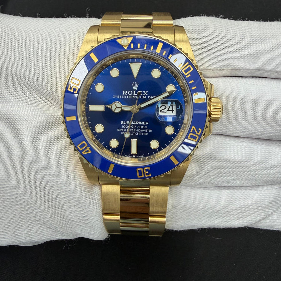Rolex Submariner Date 126618LB — view 1