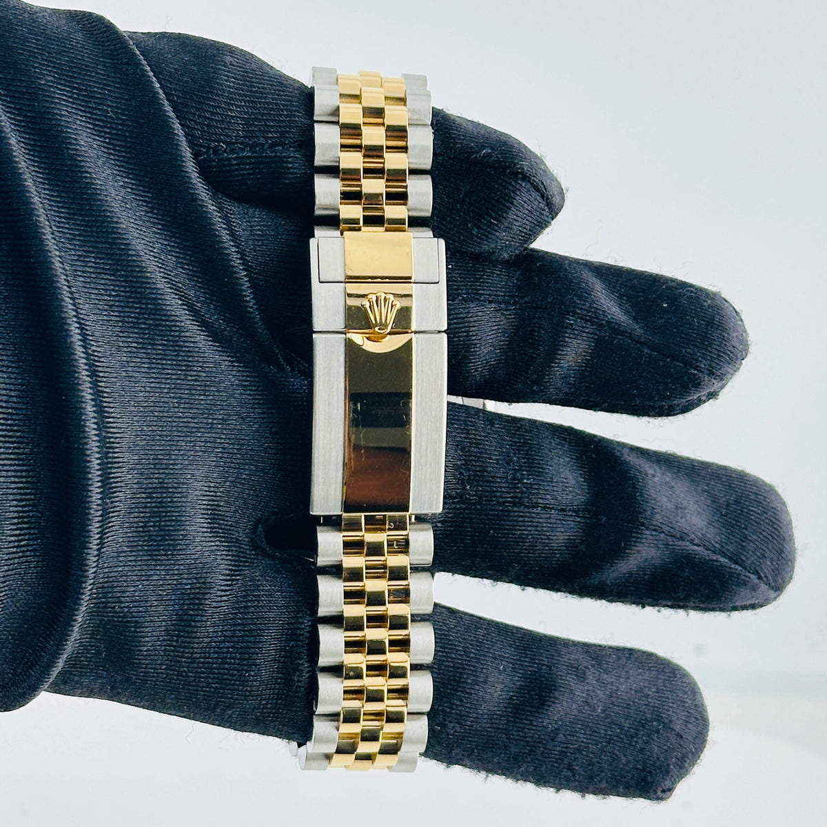 Rolex GMT-Master II 126713GRNR — view 4