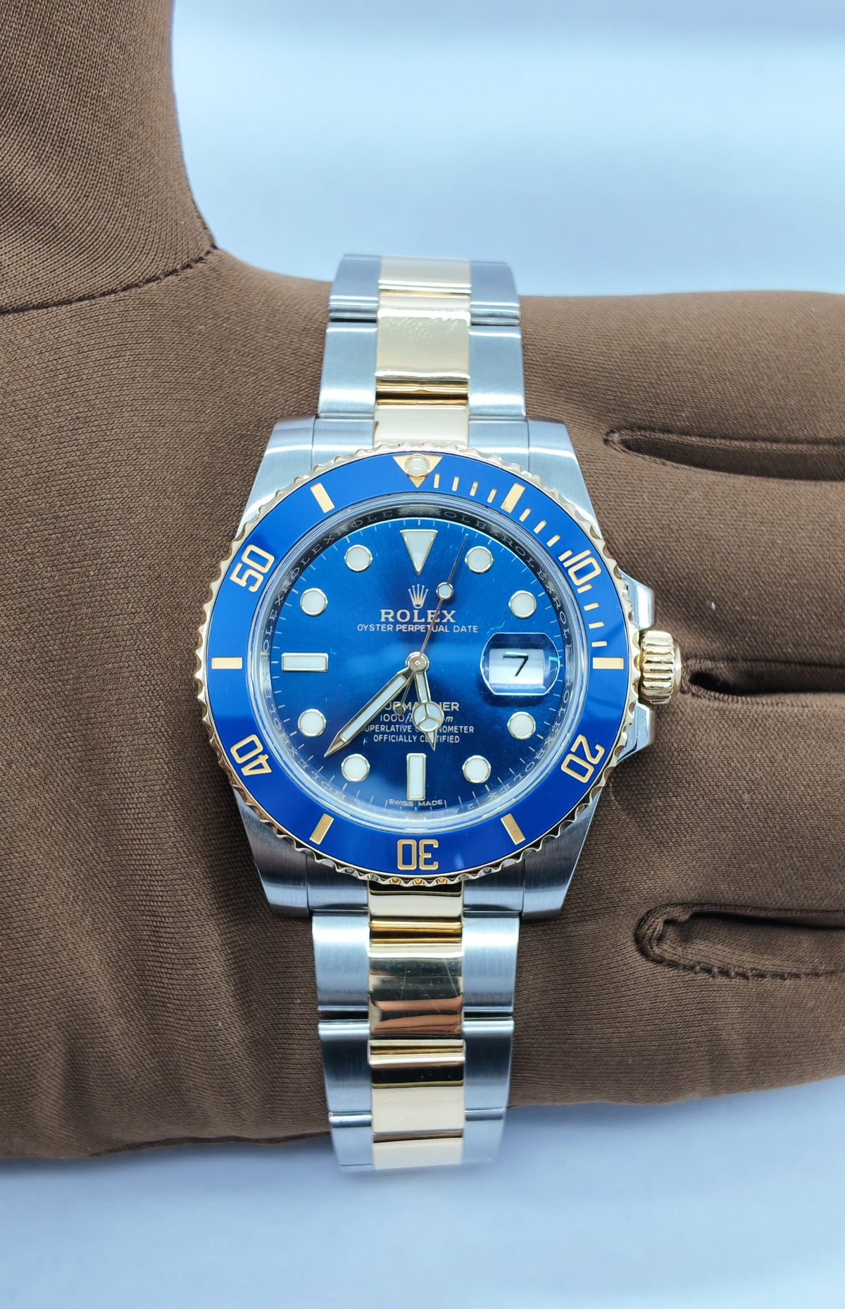 Rolex Submariner Date 116613LB — view 2