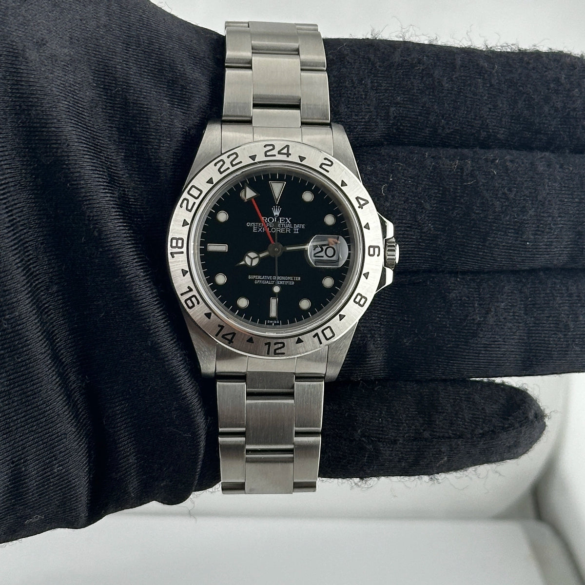 Rolex Explorer II 16570 — view 2
