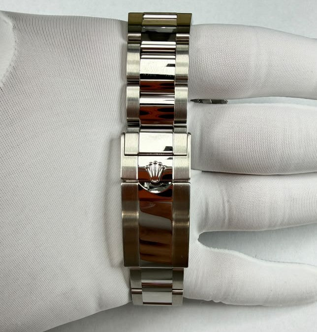 Rolex GMT-Master II 126710BLNR — view 4