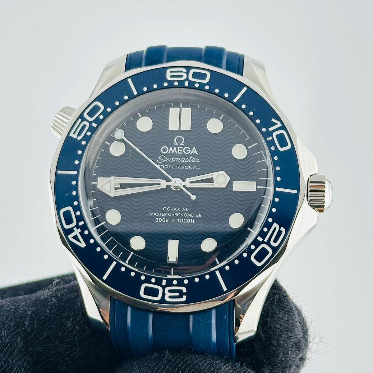 Omega Seamaster 210.30.42.20.03.002 — view 3